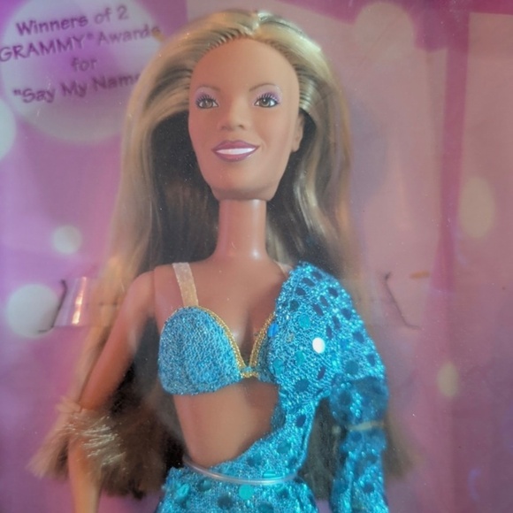 Beyoncé doll - Picture 2 of 4